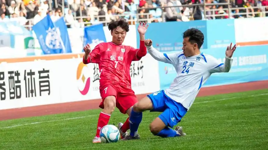欧冠对决：曼城 VS AC米兰